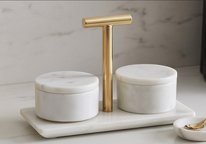 Élégant ensemble sel et poivre en marbre avec poignée dorée et cuillères – Outils de cuisine pour herbes et épices – Essentiels de cuisine élégants - Product Image 2