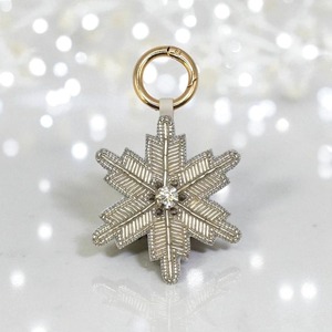 Bracelet élégant classique en forme de cloche avec breloques en zirconium et perles, en alliage de zinc, cadeau unisexe - Product Image 6