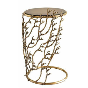 Table d'appoint en aluminium de qualité supérieure avec cadre doré et deux étagères en verre, meubles de salon de luxe - Product Image 2