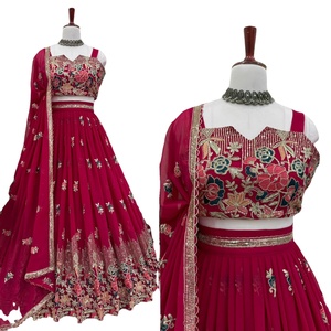 Lehenga Choli en Georgette avec motifs en relief/impression numérique, broderie de fil, sequins de 9 mm, micro-design intérieur 44, style décontracté réversible - Product Image 1