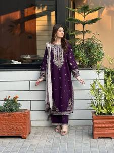 Costume Anarkali en coton georgette brodé violet pour femmes, coupe classique, longueur cheville, vêtements ethniques style Inde Pakistan - Product Image 5