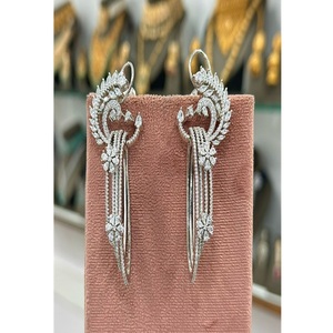 Boucles d'oreilles en zircon CZ de qualité supérieure, plaquées argent, élégantes, pour femmes et filles, pour les tenues du soir, pour les soirées, à la mode - Product Image 2