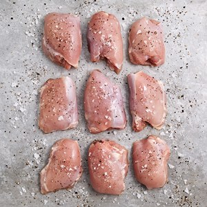 Cuisses de poulet surgelées IQF de qualité supérieure, fraîchement transformées, 100% Halal, durée de conservation de 24 mois, commandes d'importation en gros - Product Image 6
