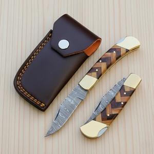 Couteau pliant en acier Damas de qualité industrielle Nordic Forge, manche en bois d'olivier, embout en laiton, étui, couteau de chasse EDC de poche - Product Image 2