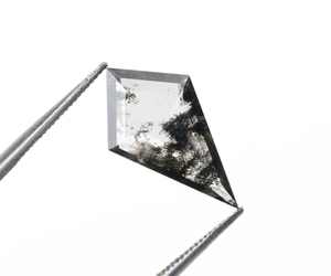 เพชรทรงคิทสีดำแบบพิเศษ 1.50 กะรัต เจาะด้วยเลเซอร์ เพชรเลี้ยงในห้องปฏิบัติการทรงคิทแบบเกลือพริกไทย สำหรับทำเครื่องประดับ - Product Image 2