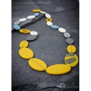 Collier de luxe pour femmes fait à la main avec des perles en bois de résine exclusives Assortiments de perles pour cadeaux Collection RR Enterprises Inde - Product Image 6