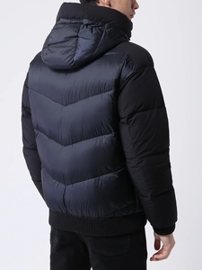 Men's Casual Winter Down Jacket with Zipper Closure Lightweight Hooded Puffer Bubble Seamless Waterproof Plus Size Winter Coat - Product Image 5