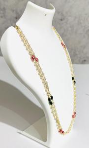 Elegante Collar de Perlas Blancas de 3 Capas y Cuentas de Vidrio Ovaladas de 24 Pulgadas, Joyería de Diseño en Capas Chapada en Oro - Product Image 3