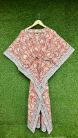 Kaftan élégant en coton pour femmes, imprimé floral à la main, longue robe de plage, style bohème, vêtements de printemps et d'été, style indien