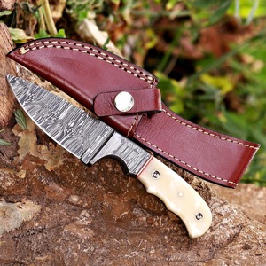 Cuchillo Skinner de Acero de Damasco Hecho a Mano con Mangos de Madera de Palisandro y Funda de Cuero, Cuchillo Personalizado - Product Image 4