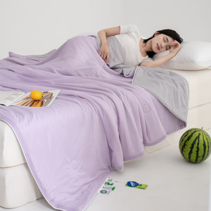 Poliestere <span class=keywords><strong>leggero</strong></span> <span class=keywords><strong>piumino</strong></span> di raffreddamento per l'estate trapunta lavabile con doppio lato freddo fresco come il gelato per uso domestico o Hotel - Product Image 2