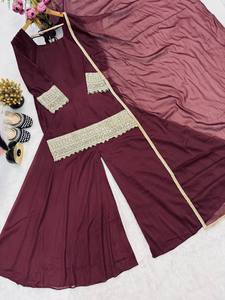 Ensemble Kurta et pantalon en soie bordeaux traditionnel indien pakistanais pour femme, coupe ample longueur ras du sol, tenue de mariage - Product Image 3