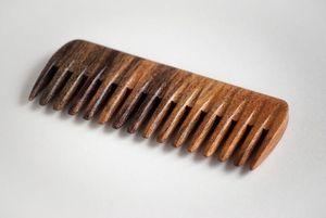 Peignes à cheveux en bois, peignes faits à la main - Product Image 5