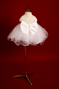 Hermoso Vestido de Princesa con Cuentas y Tirantes Cruzados, con Dobladillo con Volantes, Ecológico, para Uso Diario y Fiestas de Niñas - Product Image 2