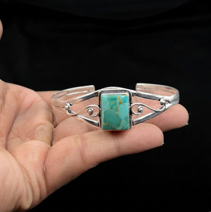 Bracelet jonc ouvert en argent turquoise avec pierre rectangulaire, style vintage bohème, sertissage clos chrétien pour femme - Product Image 1