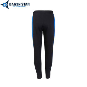 DAIZEN STAR INTERNATIONAL Chándal Unisex 100% Poliéster Ecológico, Cortavientos, de Secado Rápido y Transpirable, con Capucha y Cierre de Cordón - Product Image 2