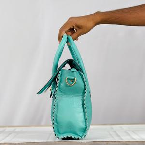 Bolso Tote de Cuero Genuino Turquesa con Patrón Floral Grabado, Estilo Bohemio, Cierre de Broche, Uso Diario, Todas las Temporadas - Product Image 4