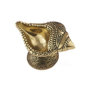 Diya de latón para Puja | 2 "Shankh Design Arti Deepak - Product Image 4