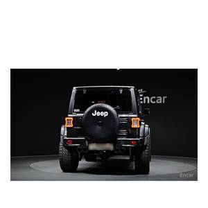 Jeep Wrangler 2.0 Rubicon 4 Puertas, Modelo Agosto 2022, con 44,429 km, Caja de Cambios Automática, Asientos de Tela, Cámara Trasera - Product Image 4