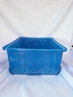 Réservoir en plastique rectangulaire / Conteneur industriel en PP 45*87-74*107-92 cm Réservoir de stockage d'eau léger Caisses en plastique