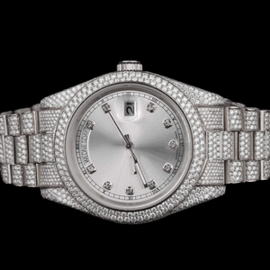 Reloj de Hombre de Primera Calidad con Fecha y Día Automáticos, Esfera Redonda de Cristal con Diamantes Moissanite, Movimiento de Cuarzo, Moderno - Product Image 4