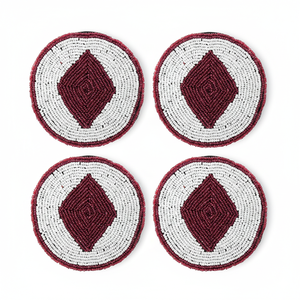 Posavasos de Té con Cuentas de la Colección Artesanal, con Patrón de Diamantes Rojo y Blanco, Diseño Redondo Hecho a Mano para una Decoración de Mesa Elegante - Product Image 1