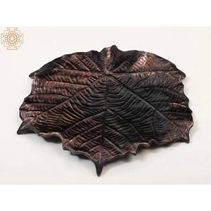 Soporte de vela de latón hecho a mano de 6 pulgadas con diseño único de hoja para decoración del hogar, decoración de mesa y propósito de regalo Hecho en artículo DE LA India - Product Image 2