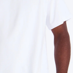 T-shirts d'été pour hommes conçus pour un port quotidien confortable, dotés d'un tissu léger et respirant avec une texture douce et une finition lisse - Product Image 4