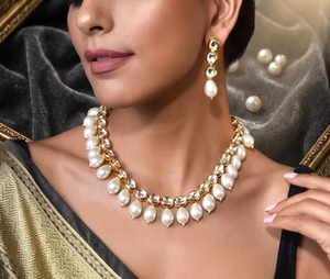 White Kundan and White <b>Pearl</b> Gold Plated Necklace <b>Set</b> with Matching Earrings Indian Bridal Wedding Fashion Jewelry - Product Image 1
