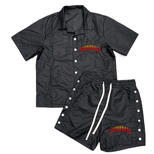 Ensemble coupe-vent court pour homme avec logo personnalisé, en tissu nylon 100% respirant de haute qualité, fabrication OEM. - Product Image 4
