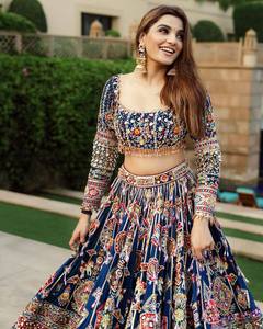 Lehenga Choli para Mujer, Diseño Navratri, Estampado Digital, Adorno de Espejos, Encaje Gota Patti, Largo hasta el Suelo, Traje de Fiesta con Dupatta - Product Image 4