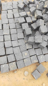 พื้นหินบะซอลต์สีดำแยกตามธรรมชาติของจีนปูพื้นปูพื้นปูพื้นปูพื้นปูพื้นปูพื้นปูทาง/หินลูกบาศก์สำหรับเดินออกไปข้างนอก/ภูมิทัศน์/ที่จอดรถ - Product Image 3