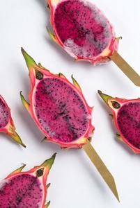 Palitos de Pitaya Roja Congelados IQF, Envasados al Vacío, 100% Naturales, Listos para Comer, Certificados HACCP para Catering y Cadenas de Minoristas - Product Image 2