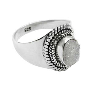 Anillo de plata de ley 925 estilo bohemio con piedra preciosa drusa de corte ovalado, anillo de plata hecho a mano para mujeres y niñas. - Product Image 1