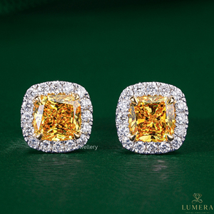 Boucles d'oreilles de fête en or avec diamant de laboratoire jaune fantaisie taille coussin, serti halo, pierre centrale, fermoirs sécurisés à pression et support élégant - Product Image 2