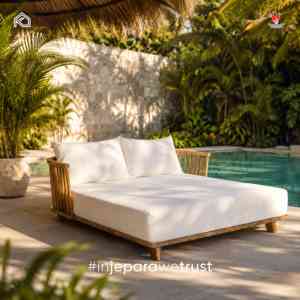 Cama de Plataforma de Madera de Teca Tropical, Tamaño King, Muebles Duraderos para Exteriores, Cojín Blanco, Diseño de Madera Sólida - Product Image 1