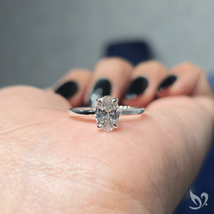 Anillo de Compromiso Clásico Ovalado con Diamante Cultivado en Laboratorio de 1 Quilate en Oro Blanco de 10k, Estilo Minimalista para Novia - Product Image 6