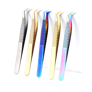Pinzas de precisión de acero inoxidable con acabado dorado arcoíris y punta suave para extensión de pestañas y cuidado de cejas - Product Image 2