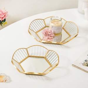 Bandeja de Vidrio Acanalado para Almacenamiento, Plato de Servir de Diseño Hecho a Mano, Bandeja Elegante para Mesa de Salón, Bandeja Moderna y Portátil para Servir Alimentos - Product Image 1