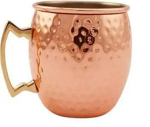 La taza de cobre con asa de latón es un artículo artesanal para beber hecho con materiales de alta calidad. - Product Image 3