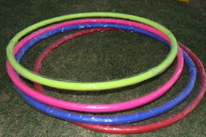 Aros de Hula Hoop para Entrenamiento Deportivo y Entretenimiento, Ligeros, Duraderos, Multicolores, de Plástico/PVC, 20g, Empaque Personalizado - Product Image 6