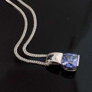 Collar minimalista de tanzanita, colgante de plata, regalo de aniversario o cumpleaños para mujer, joyería con piedras preciosas - Product Image 3