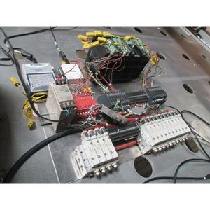 Table de Scène XY avec Panneau de Surface Personnalisé - Équipements et Pièces Semi-conductrices Mondiales de Confiance - Product Image 1