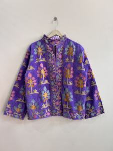 Veste en velours brodée à la main Suzani, manteau pour femme, veste Suzani, cadeau pour elle - Product Image 2