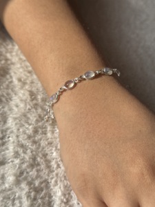 Pulsera de Plata de Ley con Piedra Lunar Arcoíris para Mujeres y Niñas, Regalo de Lujo y Joyería para Fiestas, Hermosas Pulseras de Diseño al por Mayor - Product Image 4