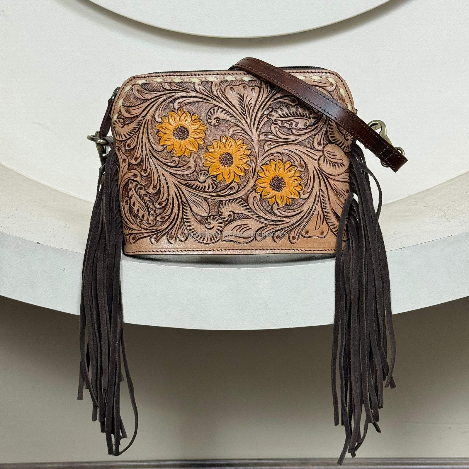 สีน้ำตาล