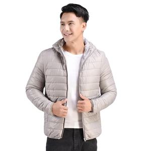 Chaqueta acolchada de burbujas para hombre de alta calidad | Venta caliente, chaqueta de invierno de lona de algodón cálida y ligera para uso en exteriores - Product Image 1