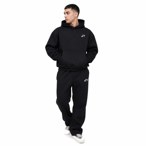 Conjunto Deportivo Personalizado para Hombre, Color Negro, 100% Algodón, Sudadera con Capucha y Pantalones Deportivos de Pierna Recta, OEM ODM - Product Image 1