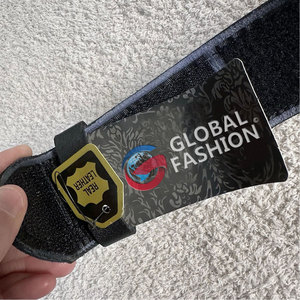 Cinturón de Cuero Escocés con León Rampante Grabado en Negro Sin Hebilla - Suministros de Fábrica Global de Moda - Product Image 6