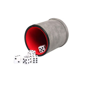 Ensemble de jeu de société personnalisé en gros, gobelet à dés de fête en cuir PU, tendance et sportif, avec logo personnalisé et dés de poker - Product Image 4